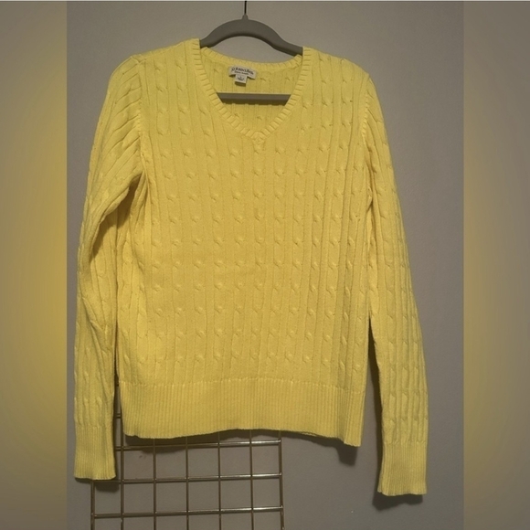 St. John V-Neck Yellow Cable Knit Sweater - Picture 1 of 3
